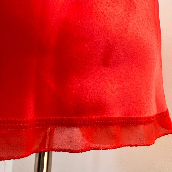 VINTAGE Women’s Red Silky Top - Picture 5 of 8